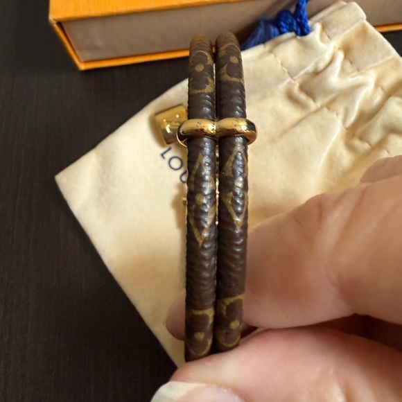 Louis Vuitton Monogram Brasle Keepit Twice Bracelet - Picture 6 of 8